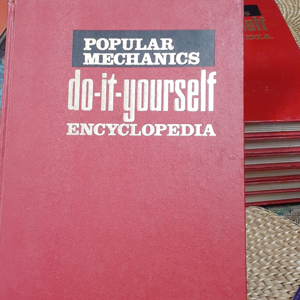 Books - Picture 3 of 3